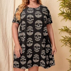 Emery Rose Plus Size Leopard Skull Print Goth Dress
